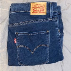 720 high rise super skinny Levi’s